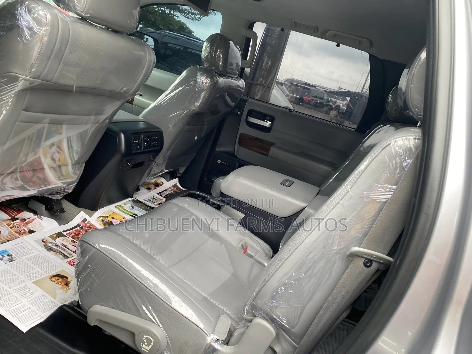 Toyota Sequoia 2017 Silver