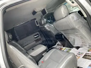 Toyota Sequoia 2017 Silver