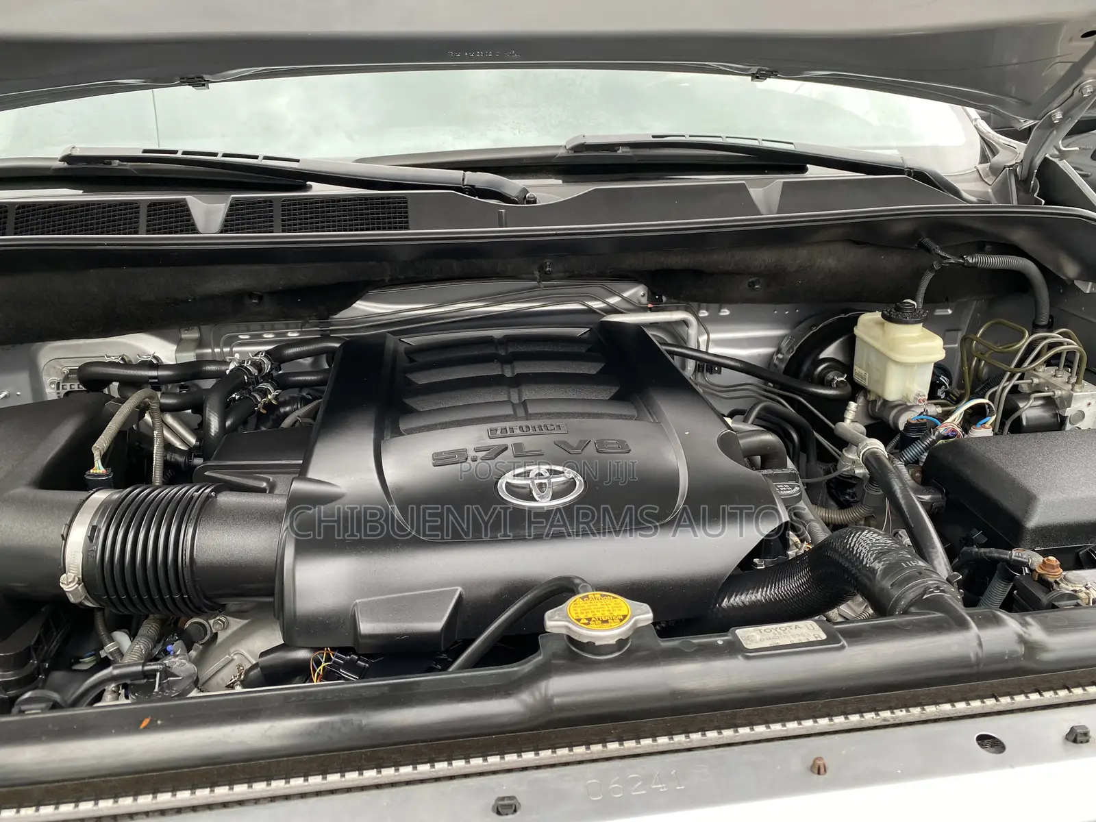 Toyota Sequoia 2017 Silver