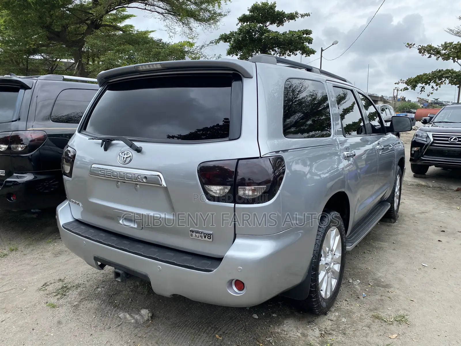 Toyota Sequoia 2017 Silver