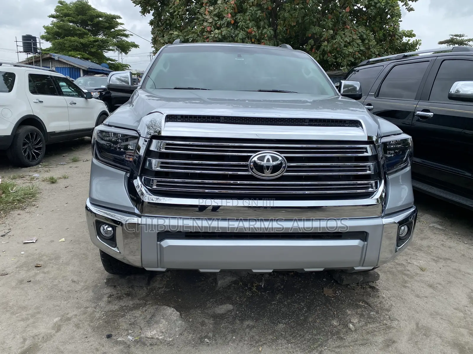 Toyota Sequoia 2017 Silver