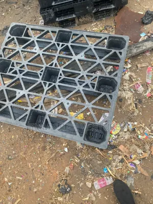 Strong Rubber Pallets