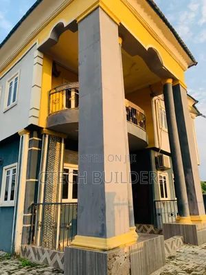 3bdrm Block of Flats in Benin City for rent