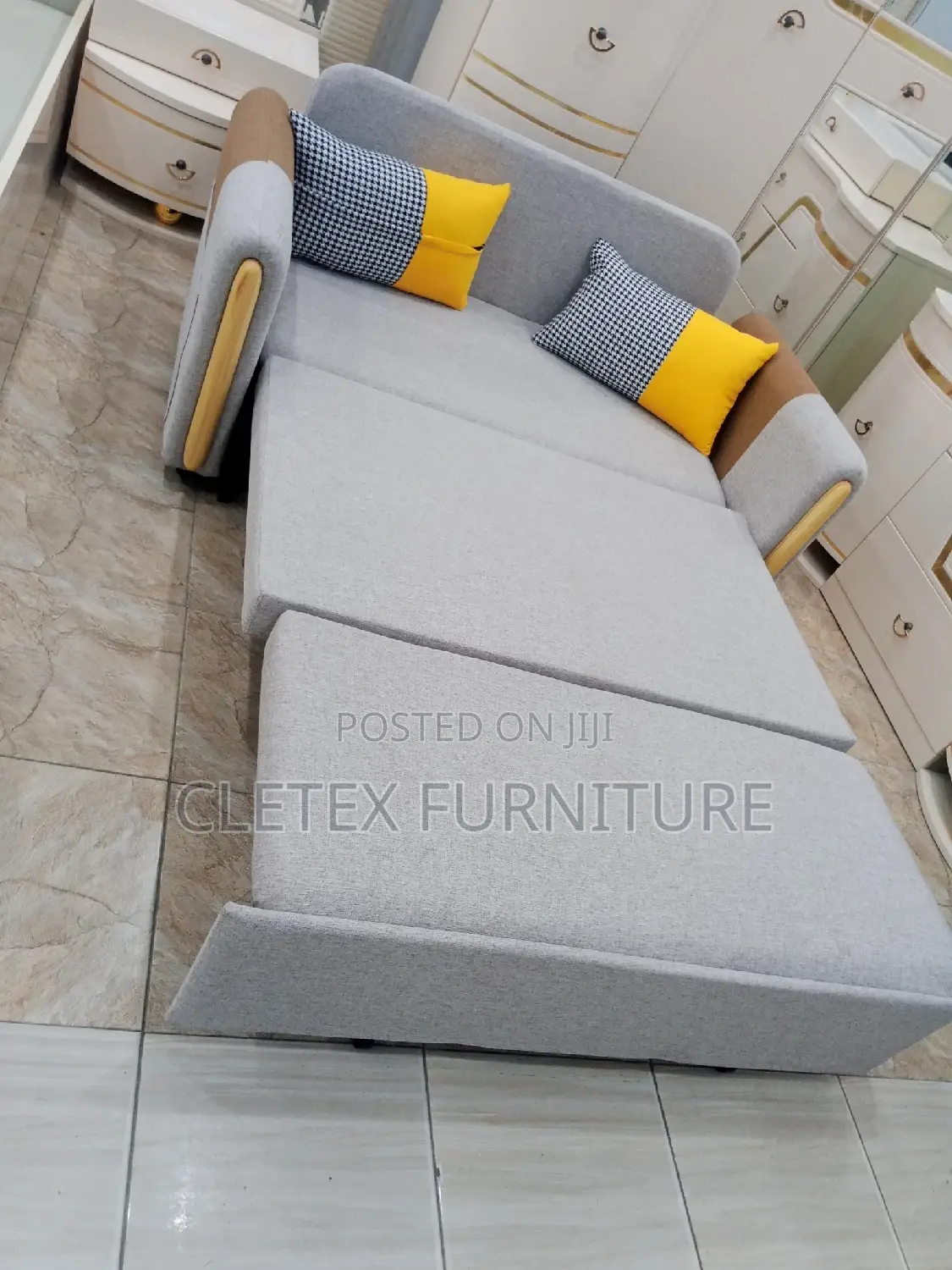 Quality Adjustable Sofa Bed