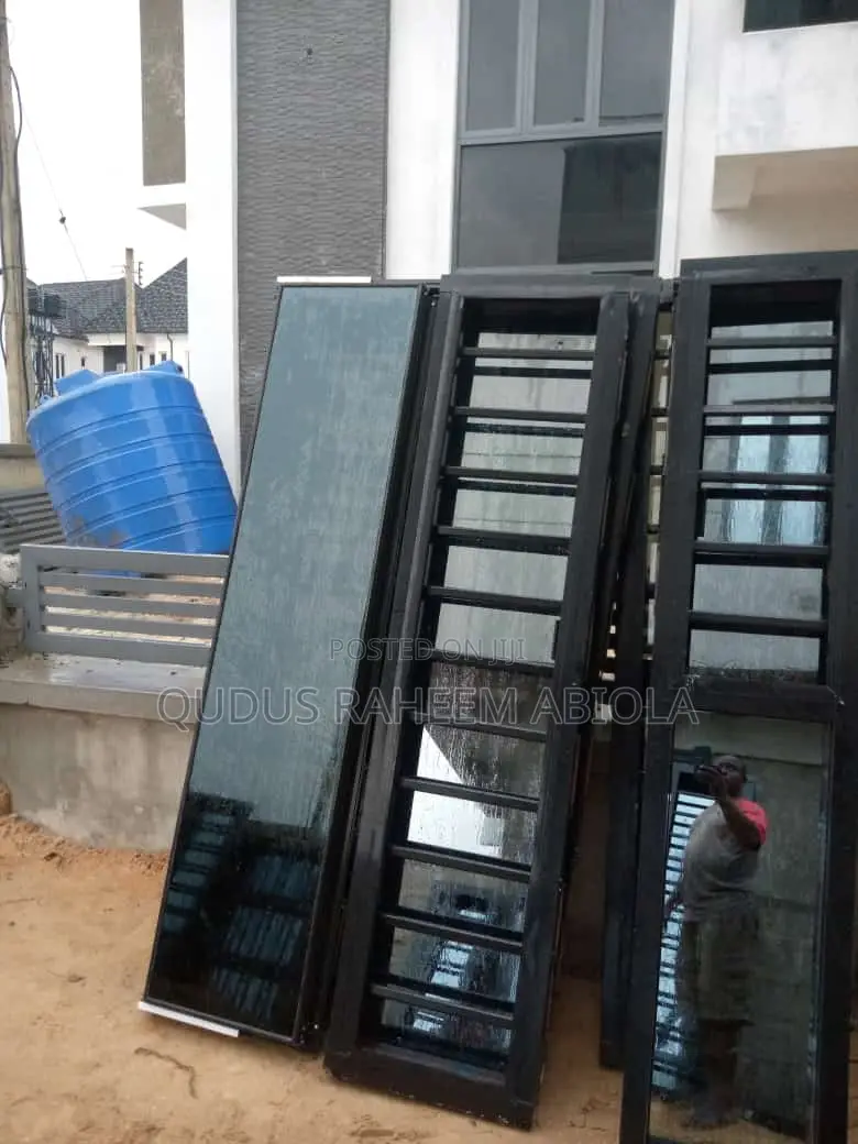 Aluminium Transom and Structural Casement Window