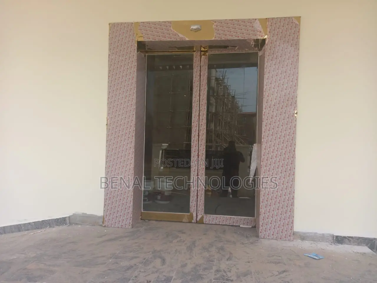 Glass Doorways With Advanced Sensor Technology
