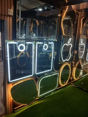 Digital Bathroom Mirrors