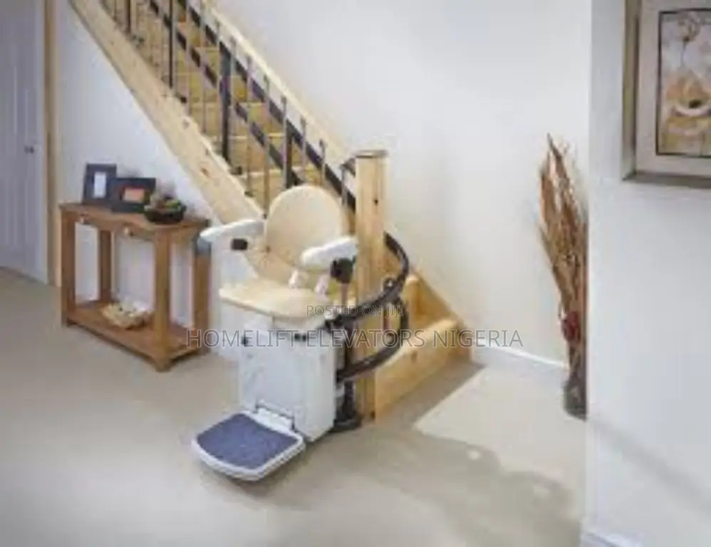 180 Curved Stairlift