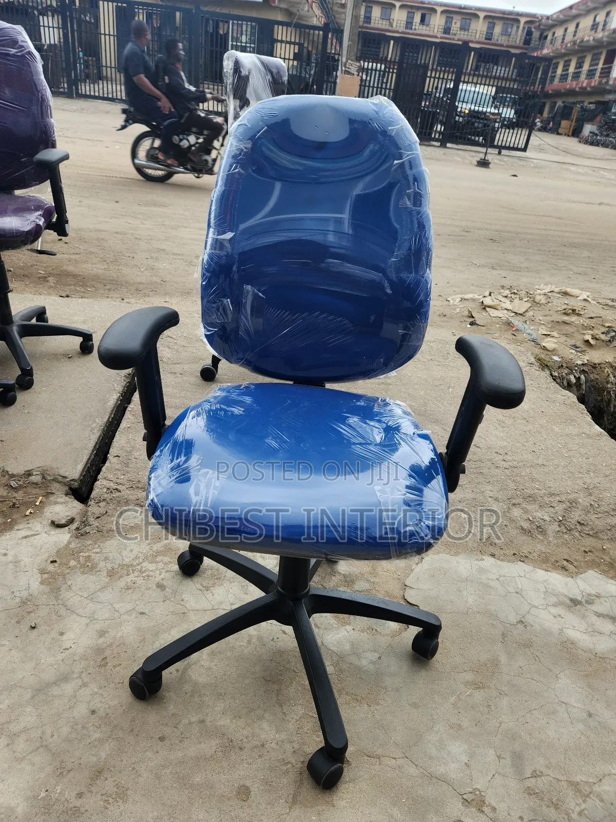 Neat Office Sofa Chair.