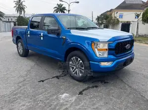 Ford F-150 XLT 2021 Blue