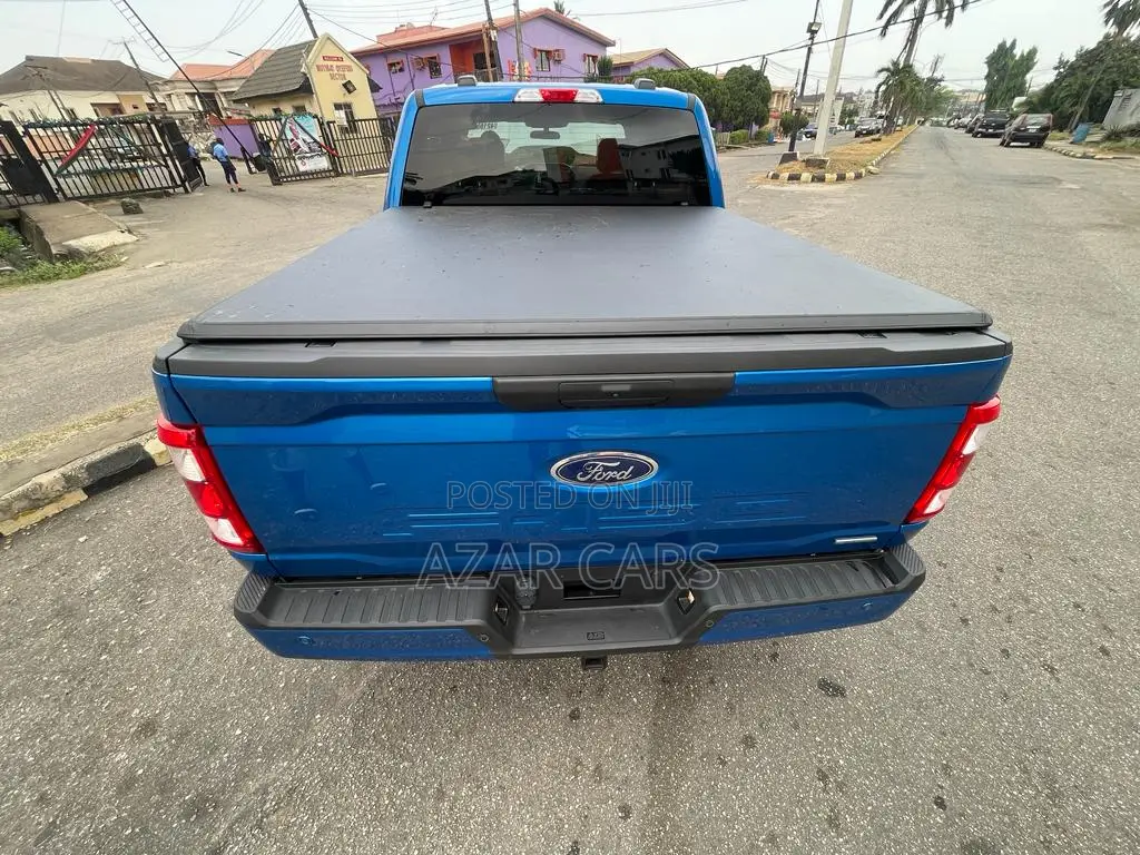 Ford F-150 XLT 2021 Blue