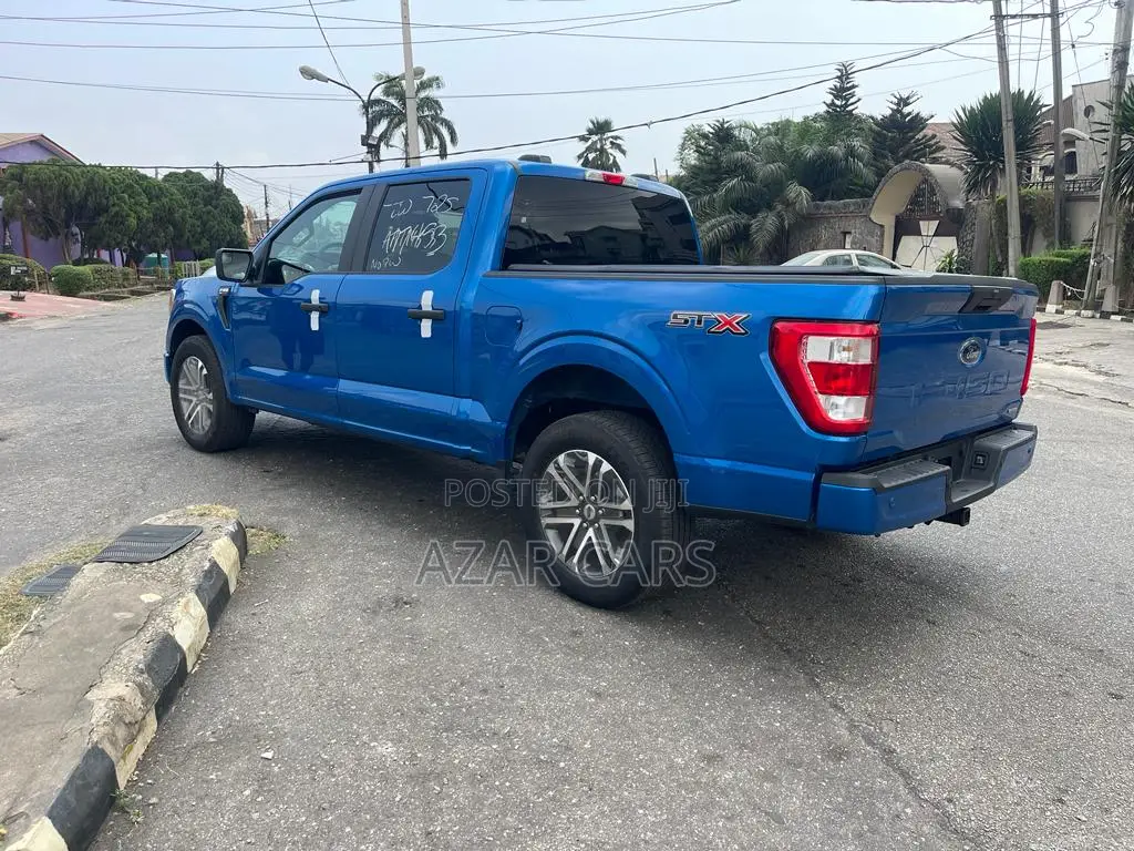 Ford F-150 XLT 2021 Blue