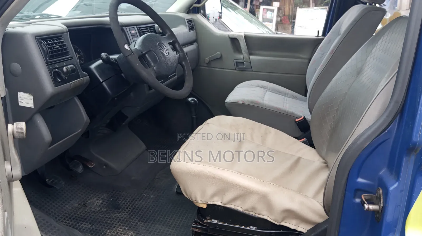Volkswagen Transporter 2002 Blue