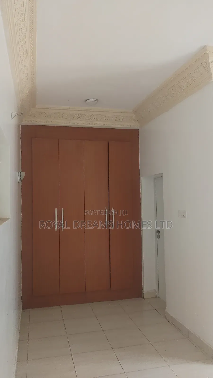 3bdrm Block of Flats in Kaura for sale
