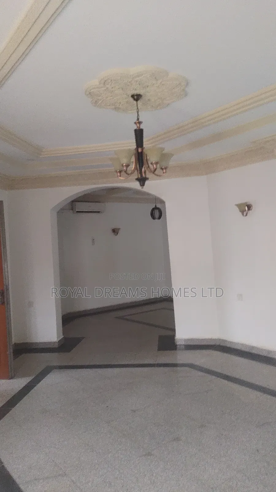 3bdrm Block of Flats in Kaura for sale