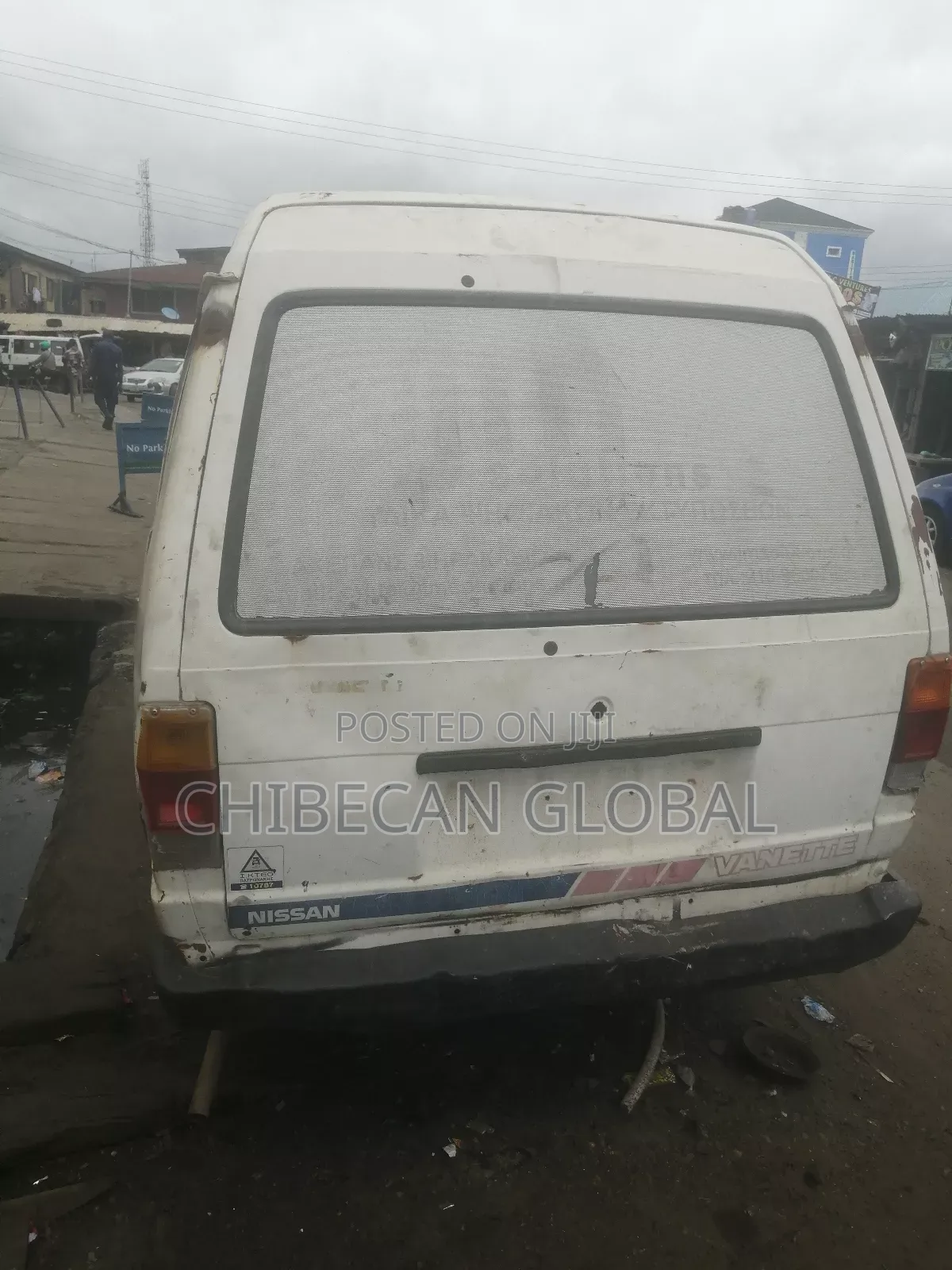 Nissan Vanette 1999 White