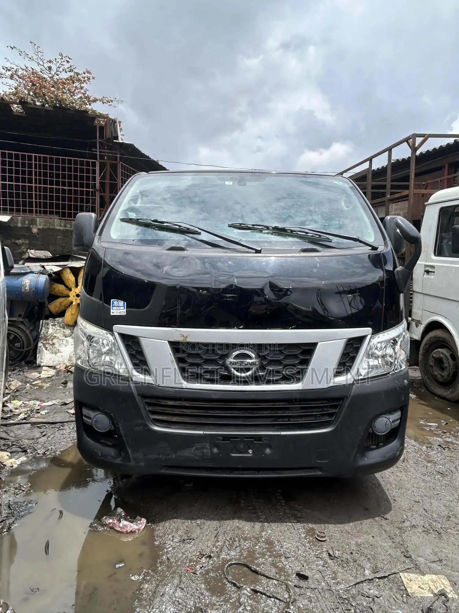 Nissan Caravan (Urvan) 2019 Black