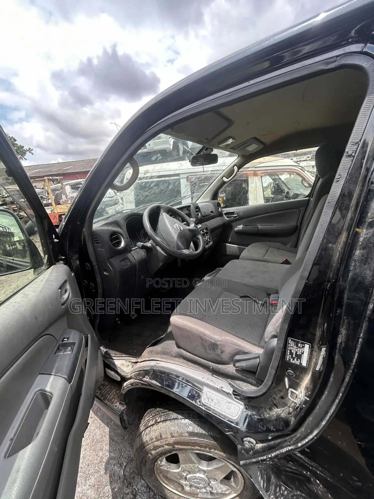 Nissan Caravan (Urvan) 2019 Black