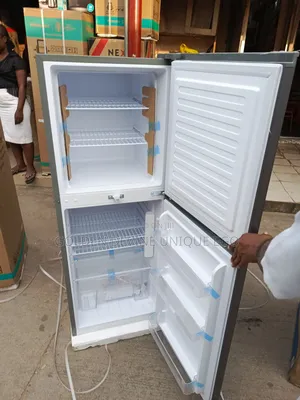 Skyrun Refrigerator, 200 Litres