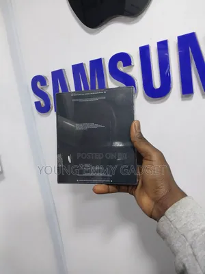 Photo - New Samsung Galaxy Z Fold6 256 GB Silver