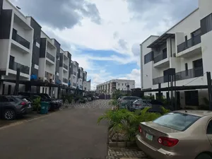 4bdrm Maisonette in Mabushi, Kado for sale