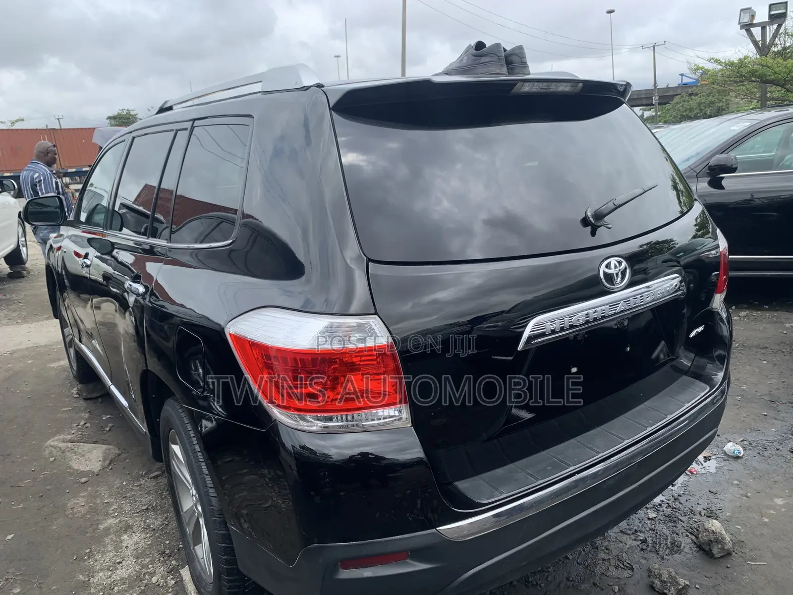 Toyota Highlander Limited 3.5l 4WD 2013 Black