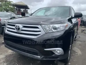 Toyota Highlander Limited 3.5l 4WD 2013 Black
