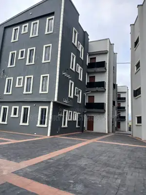 3bdrm Block of Flats in Adeniyi Jones Avenue for rent