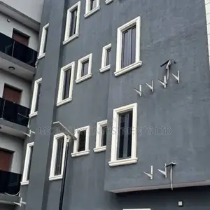 3bdrm Block of Flats in Adeniyi Jones Avenue for rent