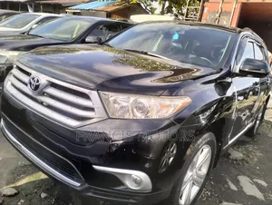 Toyota Highlander Limited 3.5l 4WD 2013 Black
