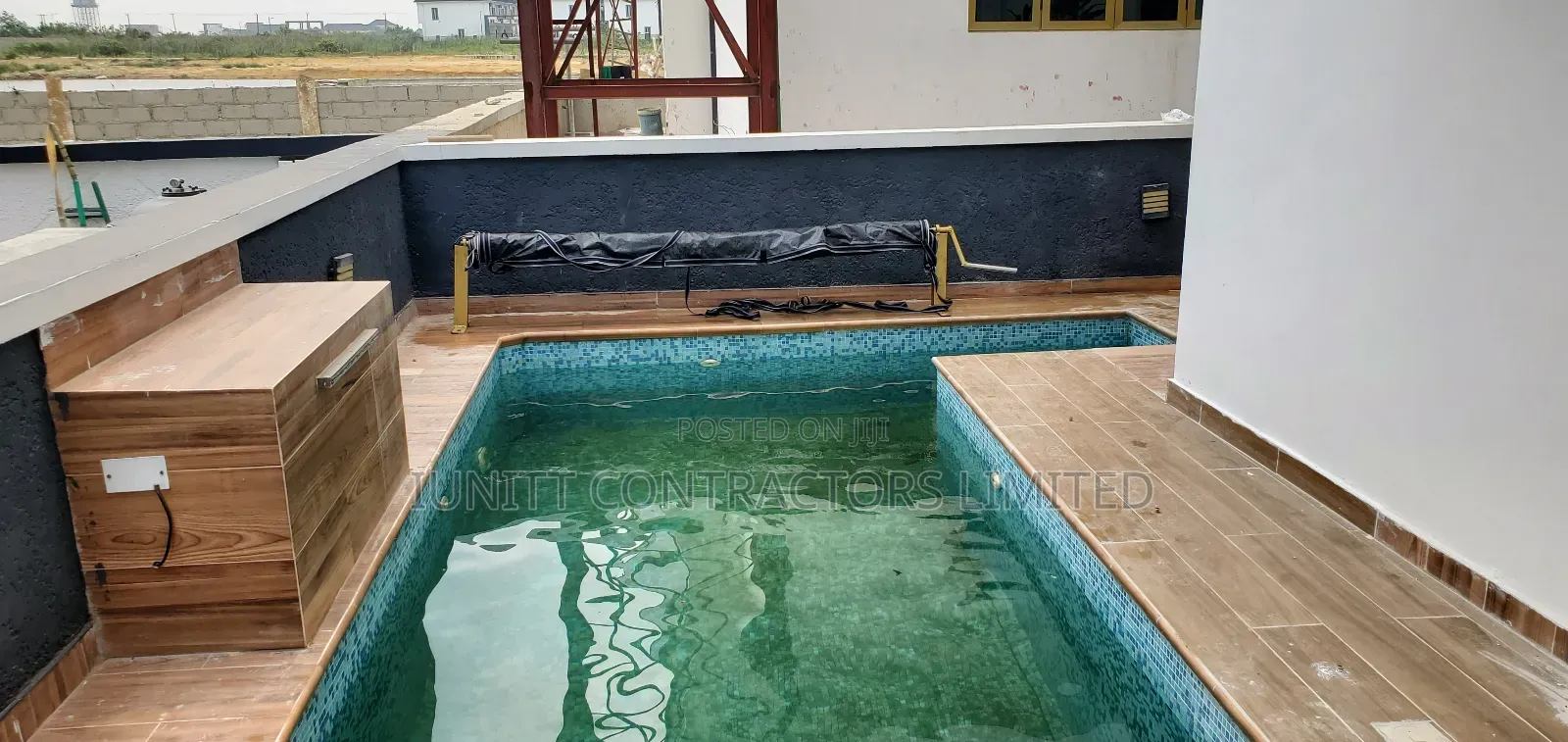 Automatic Motorized Remote Control Swimming Pool Deck Cover