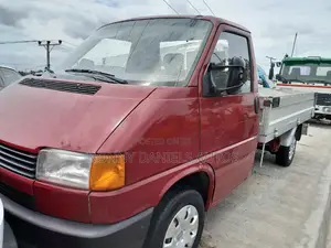 Volkswagen Transporter 2002 Red