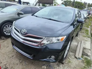Toyota Venza XLE AWD V6 2013 Blue