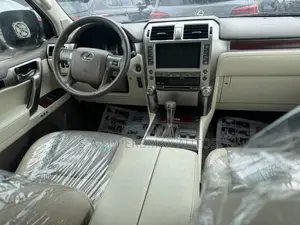 Lexus GX 460 2010 Gold