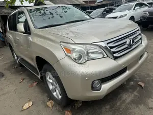 Lexus GX 460 2010 Gold