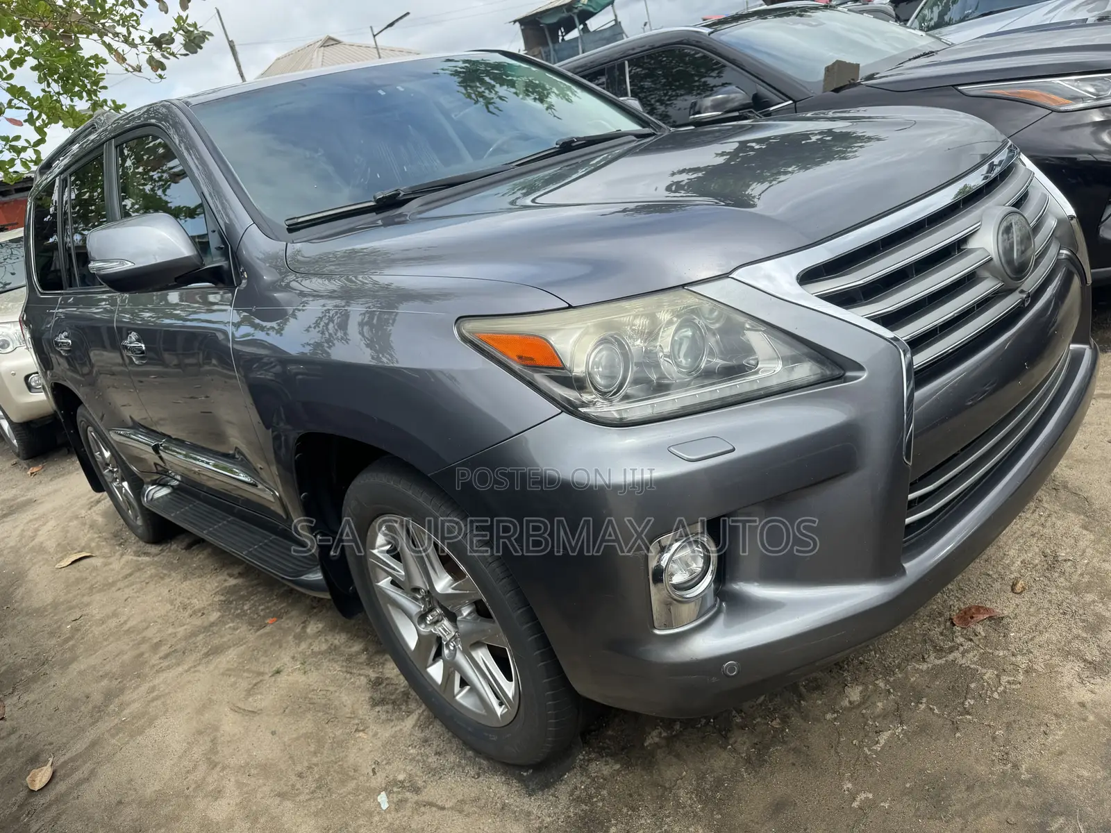 Lexus LX 570 AWD 2014 Gray