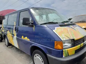 Volkswagen Transporter 2004 Blue