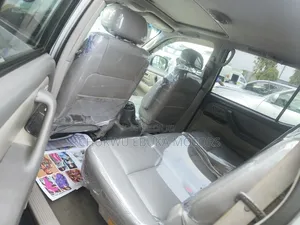 Toyota Sequoia 2004 Silver