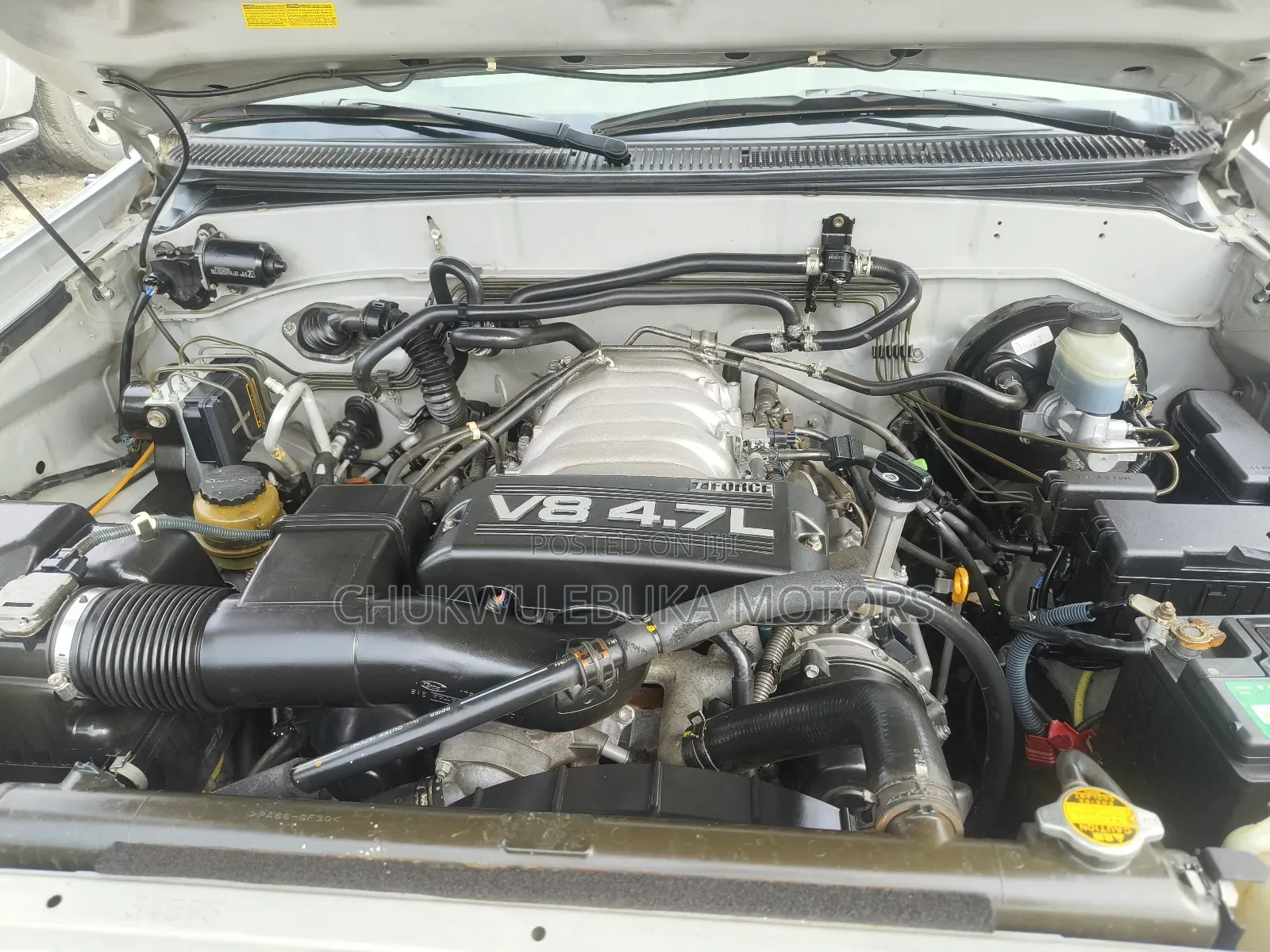 Toyota Sequoia 2004 Silver