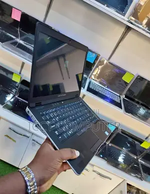 New Laptop Dell 8GB Intel Core I5 SSD 256GB