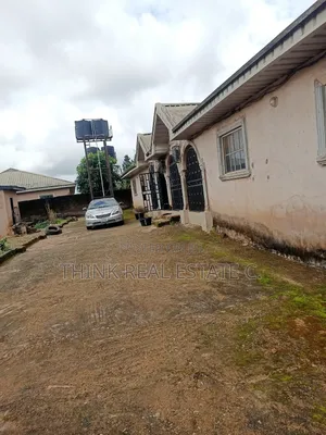 3bdrm Block of Flats in Isihor,Benin City for sale