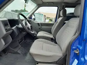 Volkswagen Transporter 2005 Blue