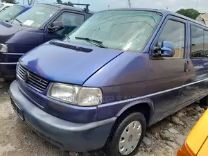 Volkswagen Transporter 2005 Blue