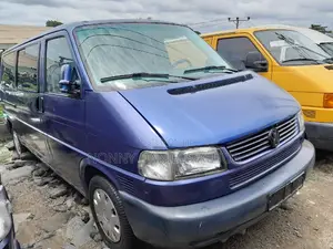 Volkswagen Transporter 2005 Blue