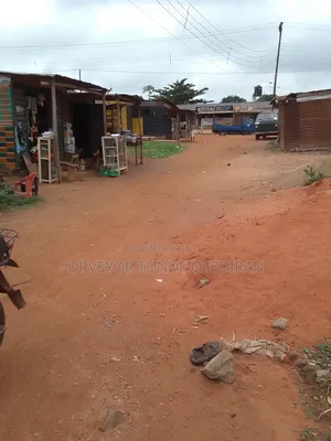 Strategicaly Located Newly Builts Shop Along Ita- Oluwo Rd