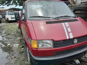 Volkswagen Transporter 2002 Red