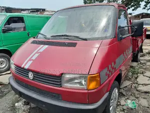 Volkswagen Transporter 2002 Red