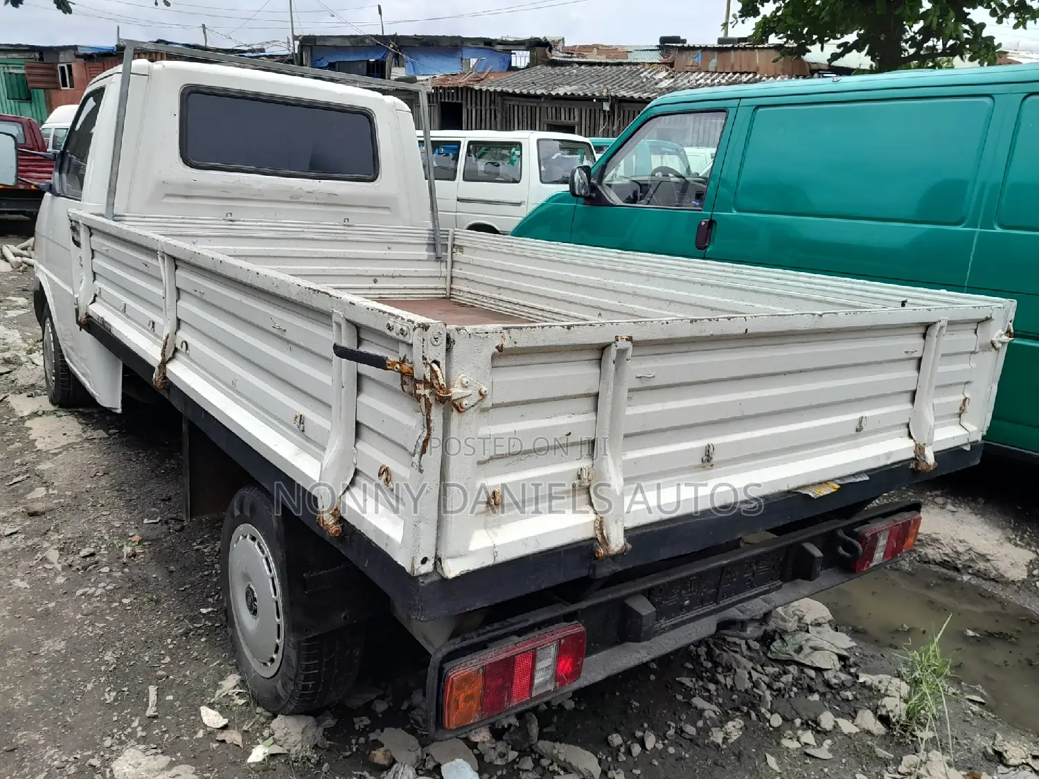 Volkswagen Transporter 2002 White