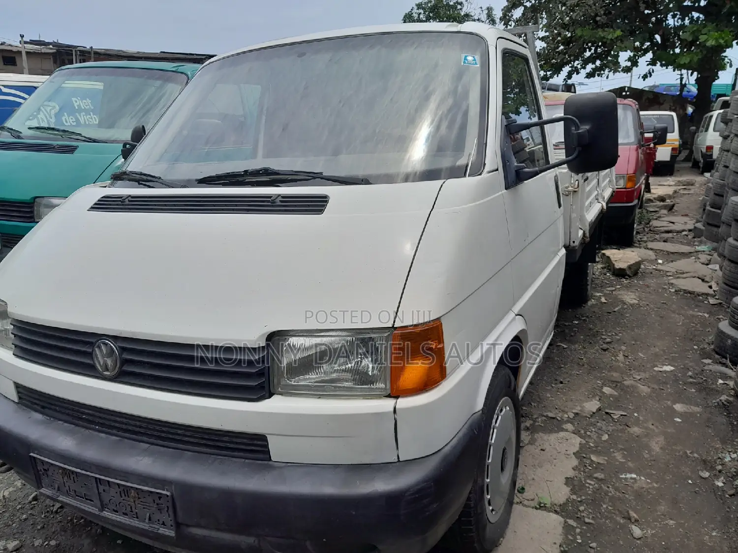 Volkswagen Transporter 2002 White