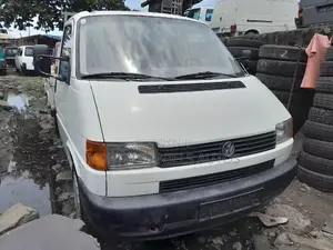 Volkswagen Transporter 2002 White